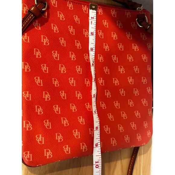 Dooney & Bourke Penrose Triple Zip Crossbody EUC - Picture 8 of 9